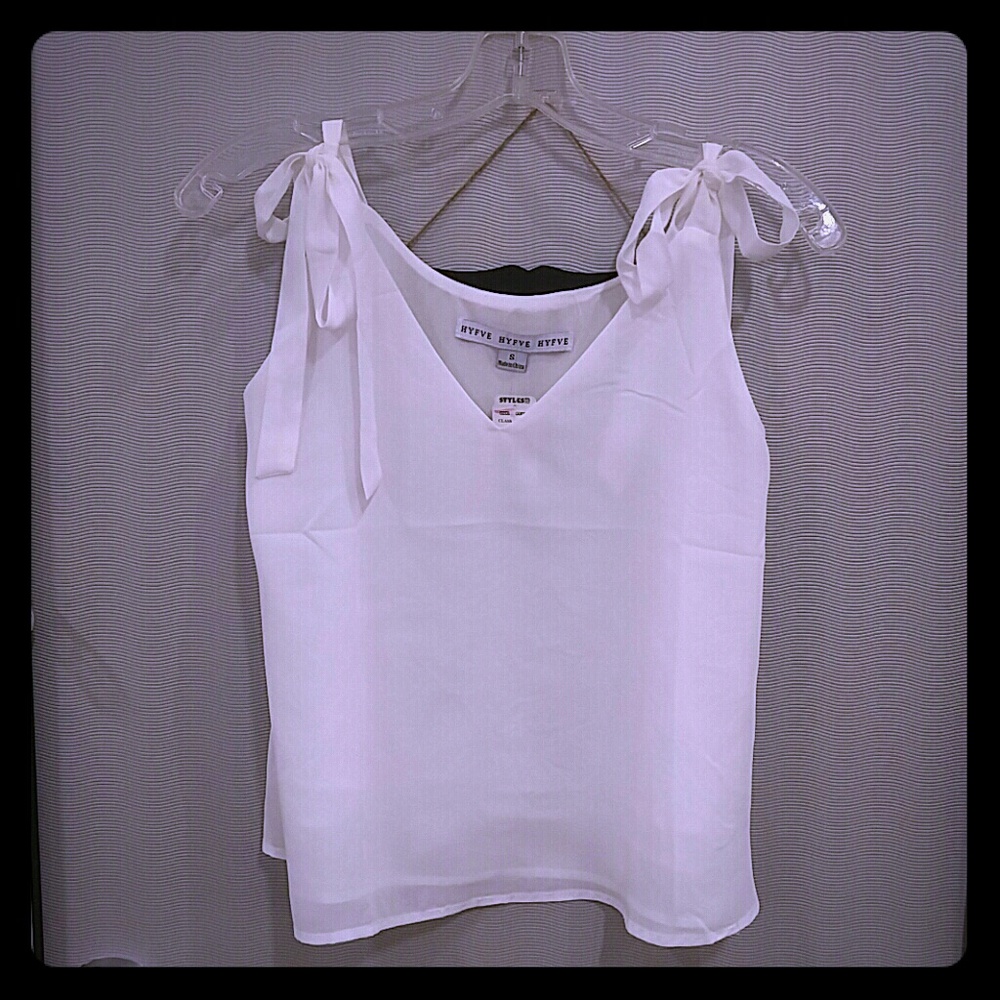 Tie strap tank